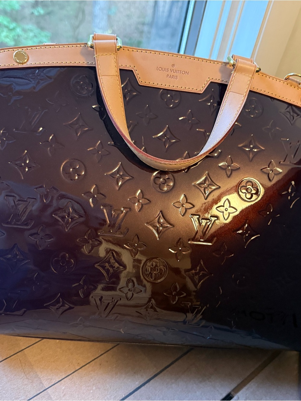 Louis Vuitton Monogram Vernis Purse - deep purple/ burgundy color - Picture 2 of 13